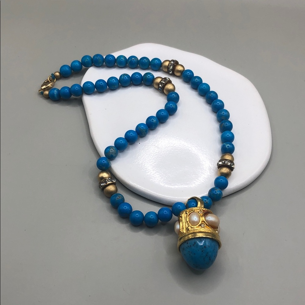 Exotic look statement style blue stone beaded necklace pendant boho festival.